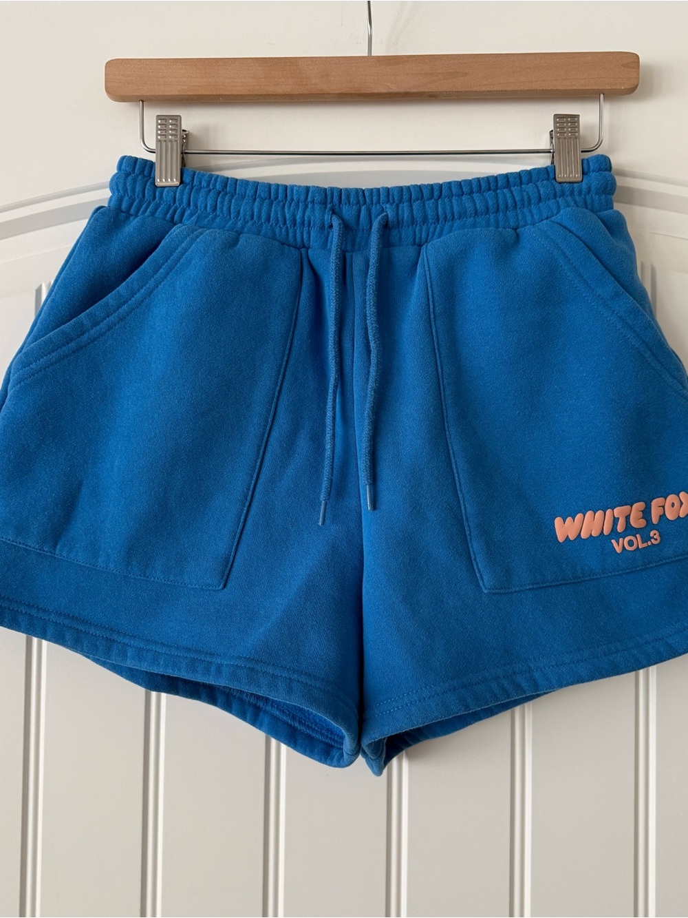 White Fox Boutique Offstage Lounge Shorts in Azure.  Blue. Size XS. - Picture 2 of 5